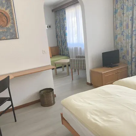 Lägenhetshotell Garni Siesta Park Losone